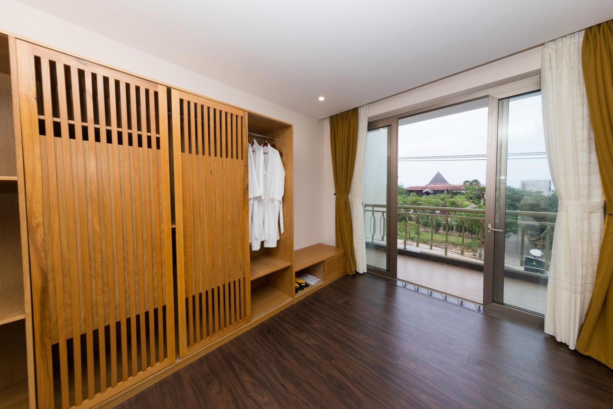 Silk And Sea Hotel Tan Thanh Luaran gambar